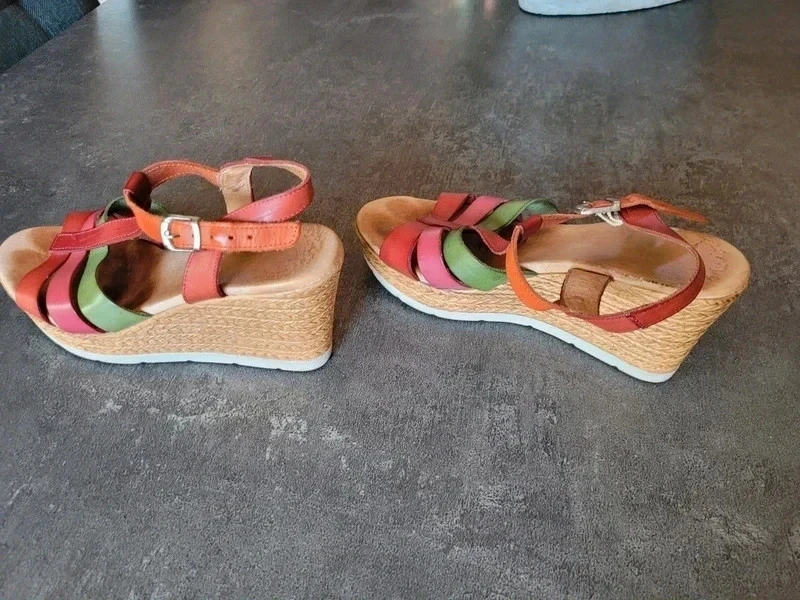 Sandalias con plataforma suela de cuero 39 – photo 4